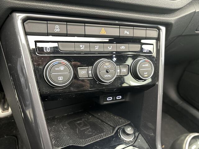 Volkswagen T-Roc 1.5 Tsi 150pk Sport · Panoramadak · Camera · Apple/Android Car Play · Navi · P-Sensoren · Elek. Achterklep · 19'' Inch ·