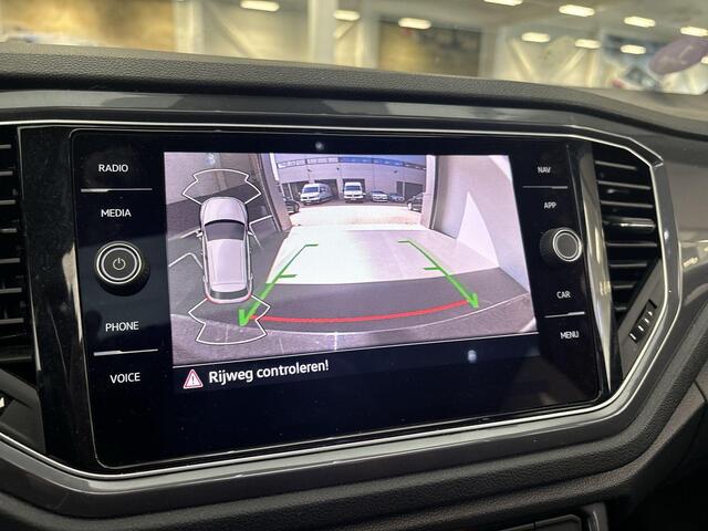 Volkswagen T-Roc 1.5 Tsi 150pk Sport · Panoramadak · Camera · Apple/Android Car Play · Navi · P-Sensoren · Elek. Achterklep · 19'' Inch ·