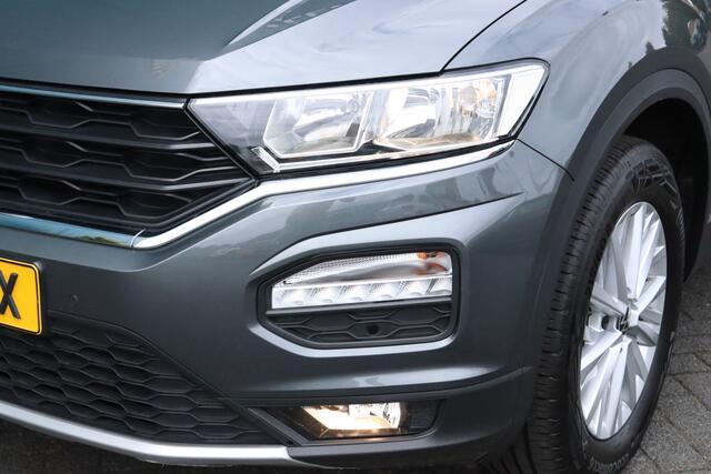 Volkswagen T-Roc 1.0 TSI Style Executive CARPLAY|ADAPT.CRUISE|CAM|CLIMA|NAV|PDC|LMV 41DKM!!
