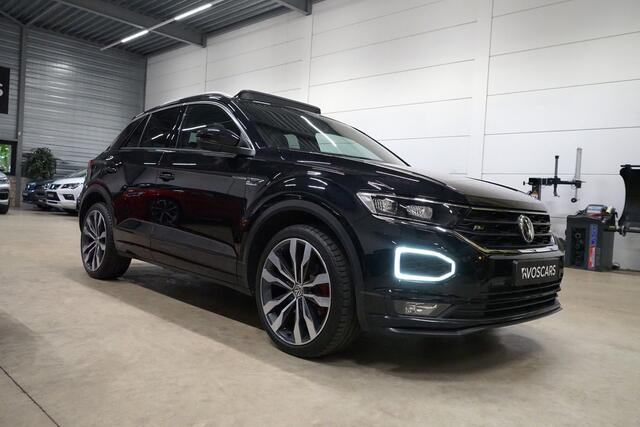 Volkswagen T-Roc 1.5 TSI 3x R-Line DSG * Pano - Virtual - 19" - Keyless - Camera - ACC - App *