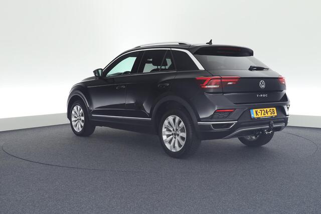 Volkswagen T-Roc 1.5 TSI 150pk DSG Sport Trekhaak Camera Virtual Cockpit Stoelverwarming Navigatie
