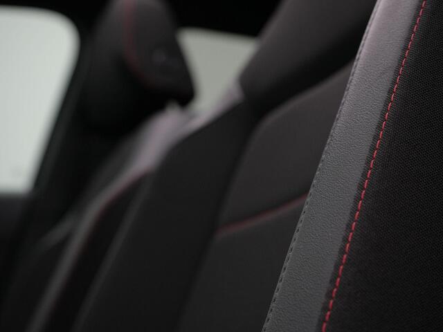 Volkswagen T-Roc 1.5 TSI 150 pk DSG Sport | Panoramadak | Trekhaak | Achteruitrijcamera | Navigatie | Stoelverwarming