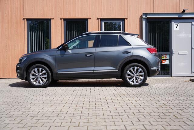 Volkswagen T-Roc 1.5 TSI Sport | Facelift | Trekhaak | Camera