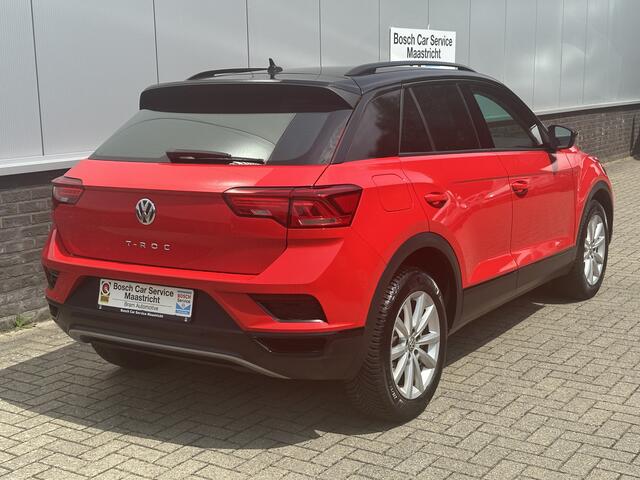 Volkswagen T-Roc 1.5 TSI Style | Carplay | Adaptive CC | Sport | Interesse, Proefrit? Bel of app met: 06-24 28 28 42