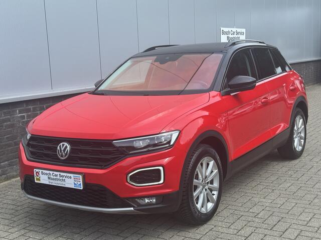 Volkswagen T-Roc 1.5 TSI Style | Carplay | Adaptive CC | Sport | Interesse, Proefrit? Bel of app met: 06-24 28 28 42