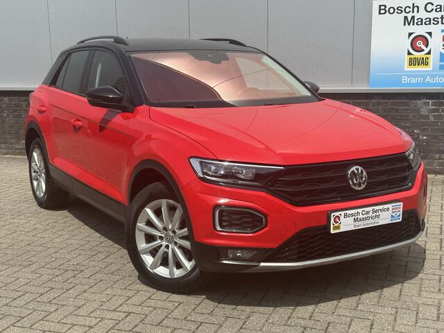 Volkswagen T-Roc 1.5 TSI Style | Carplay | Adaptive CC | Sport | Interesse, Proefrit? Bel of app met: 06-24 28 28 42