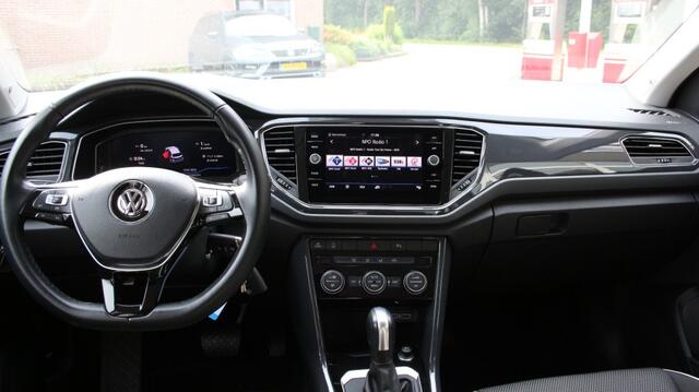 Volkswagen T-Roc 1.5 TSI Sport, Afn.trekh., Lichtm, Carplay, Navi, Cruise