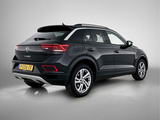 Volkswagen T-Roc 1.5 TSI Life 75 Edition | Nieuw Model | Trekhaak | Digital Cockpit |