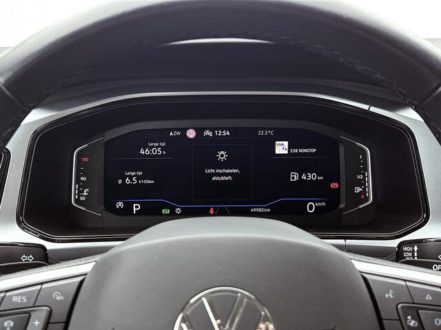 Volkswagen T-Roc 1.5 TSI Life 75 Edition | Nieuw Model | Trekhaak | Digital Cockpit |