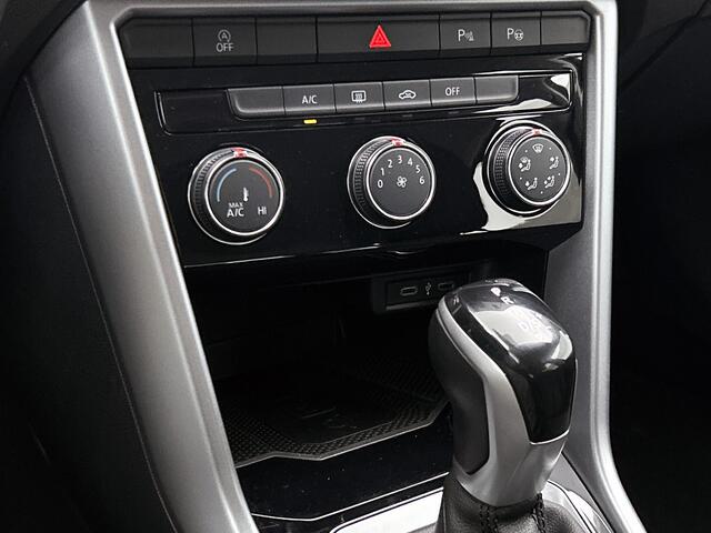 Volkswagen T-Roc 1.5 TSI Life 75 Edition | Nieuw Model | Trekhaak | Digital Cockpit |