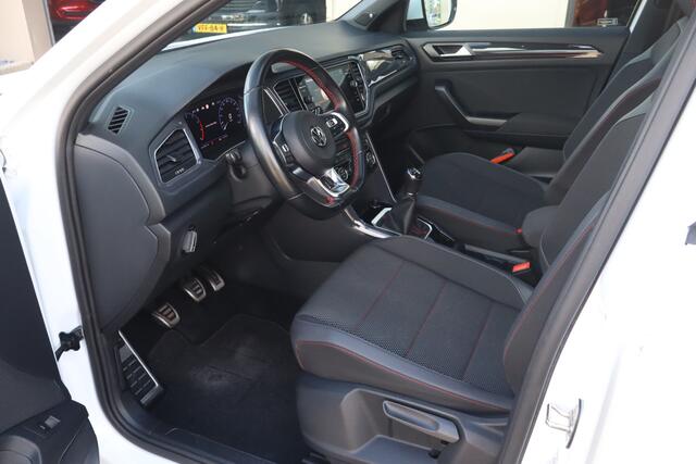 Volkswagen T-Roc 1.5 TSI Sport Business R - NL- Auto!! Stoelverw I Adap Cruise I Pano