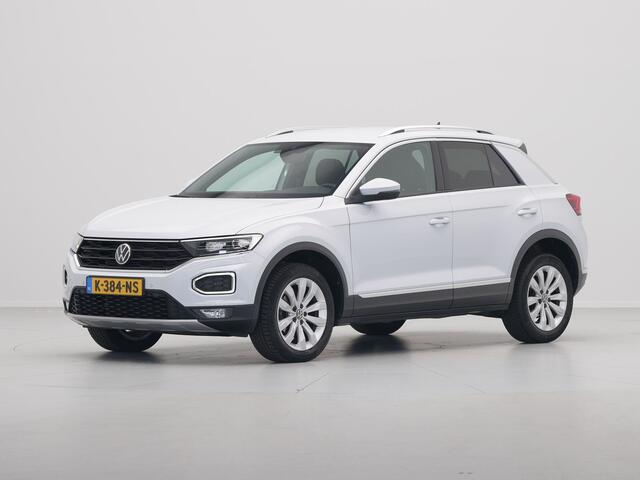 Volkswagen T-Roc 1.5 TSI 150pk DSG Sport Navigatie Camera Acc Executive Getint glas 205