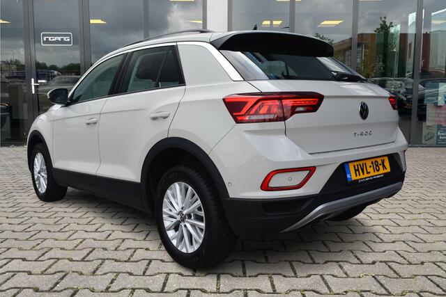Volkswagen T-Roc 1.5 TSI Life Business | LED | Trekhaak | DAB |