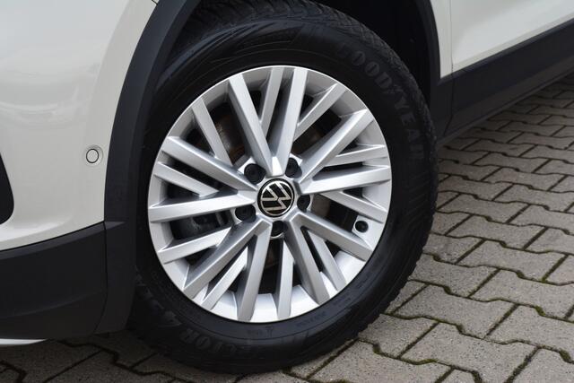 Volkswagen T-Roc 1.5 TSI Life Business | LED | Trekhaak | DAB |