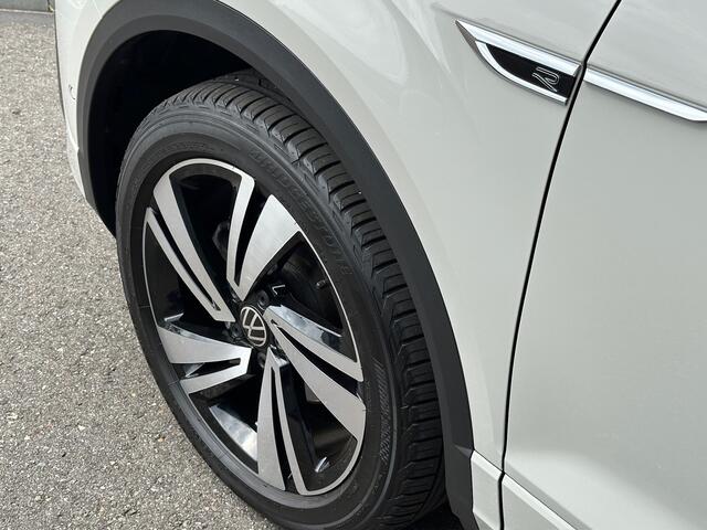 Volkswagen T-Roc 1.5 TSI 150pk DSG R-Line | Camera | Keyless | Elek. Achterklep | Dode hoek | Rijklaar incl. 1 jaar Bovag garantie