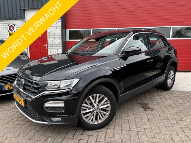 Volkswagen T-Roc 1.0 TSI Style TREKHAAK / NAVI / AIRCO / CARPLAY / ACC / DAB+ / PDC / NL-AUTO