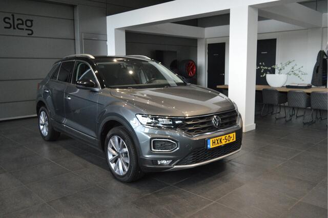 Volkswagen T-Roc 1.5 TSI Style navi clima camera led pdc 17 inch 150 pk !!