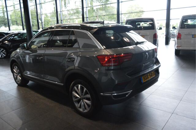 Volkswagen T-Roc 1.5 TSI Style navi clima camera led pdc 17 inch 150 pk !!