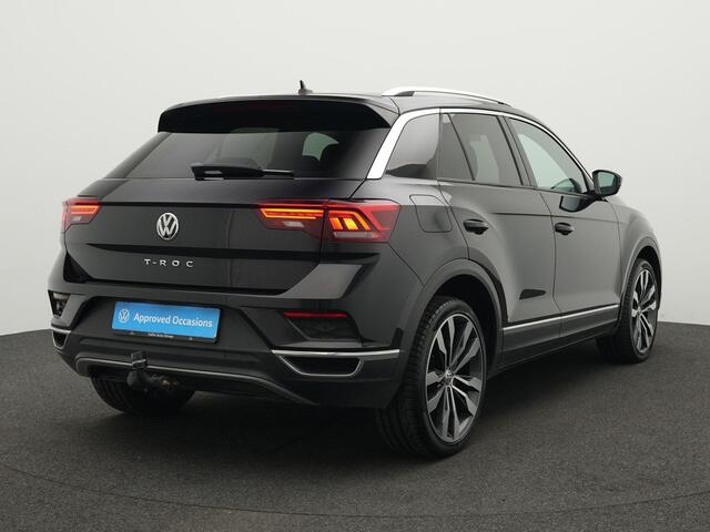 Volkswagen T-Roc 1.5 TSI 150 pk Sport | Trekhaak | Achteruitrijcamera | Navigatie | Stoelverwarming