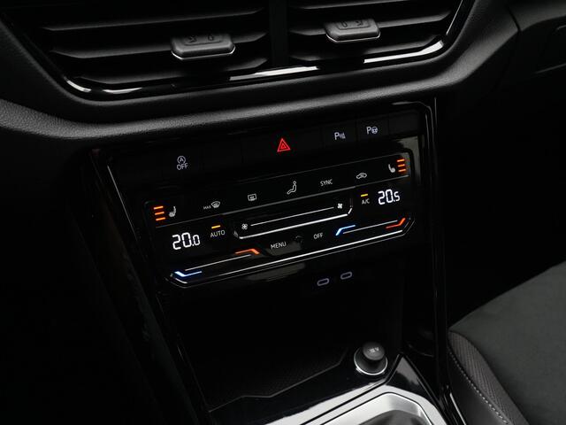 Volkswagen T-Roc 1.5 TSI 150 pk DSG Style | Achteruitrijcamera | Stoelverwarming | Navigatie | Adaptive Cruise