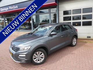 volkswagen-t-roc-1.0-tsi-style-2018