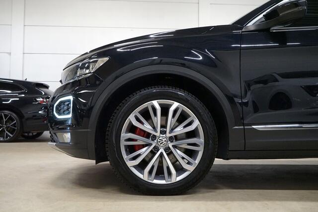 Volkswagen T-Roc 1.5 TSI Sport DSG * Trekhaak - Virtual - LED - 18" - ACC - Lane - App *
