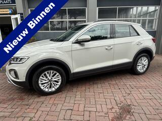 volkswagen-t-roc-1.5-tsi-life-busin