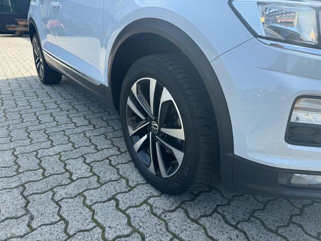 Volkswagen T-Roc 1.0 TSI Style Business stoelverw, navi, pdc, airco