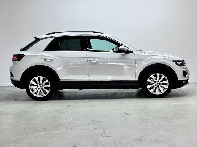 Volkswagen T-Roc 1.5i Sport / Trekhaak / Navi / CarPlay