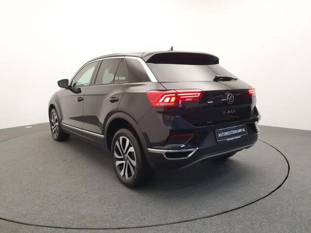 Volkswagen T-Roc 1.5 TSI 150pk DSG Active Camera, Winterpakket, Cruise control adaptief