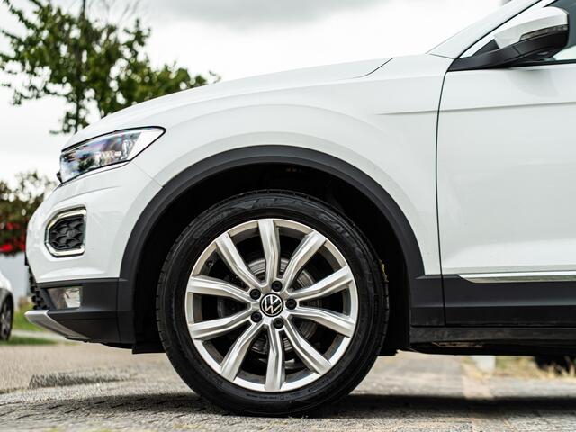 Volkswagen T-Roc 1.5 TSI Style Sport LED VIRTUAL DASH CAMERA 18 INCH TREKHAAK STOEL EN STUURVERW