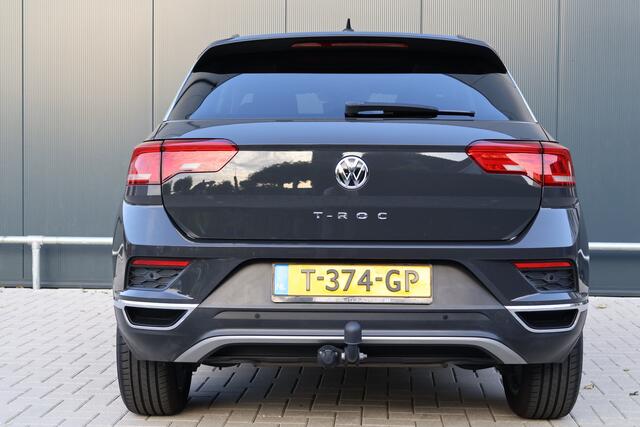 Volkswagen T-Roc 2.0 TDI Sport Business Automaat | Stoelverwarming | Panoramdak | Beats Audio | Camera | Trekhaak | Keyless | Elektrische achterklep