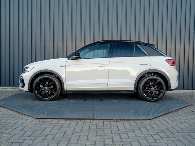 Volkswagen T-Roc 1.5 TSI R-Line Business | Panodak | Trekhaak | Elk. A-klep | Keyless | IQ Light | 19'' | Side Assist | Prijs Rijklaar!!