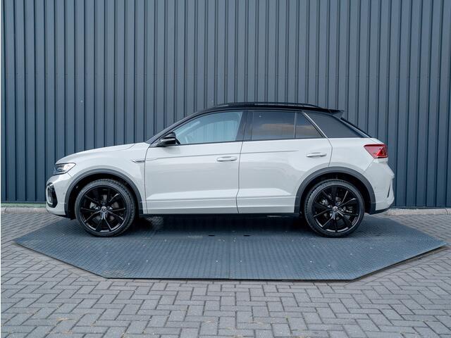 Volkswagen T-Roc 1.5 TSI R-Line Business | Panodak | Trekhaak | Elk. A-klep | Keyless | IQ Light | 19'' | Side Assist | Prijs Rijklaar!!