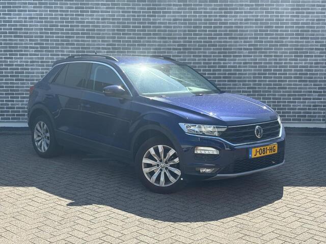 Volkswagen T-Roc 1.5 TSI Style | Navigatie | Adaptieve Cruise Control | Apple CarPlay/Android Auto | Parkeersensoren | Climate Control | Lichtmetalen velgen