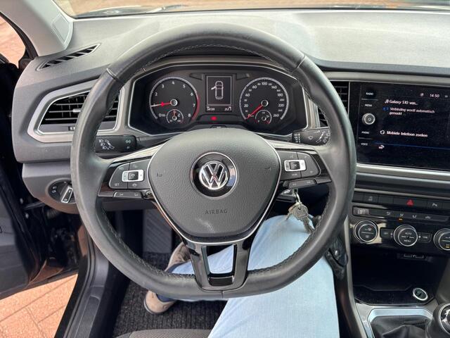 Volkswagen T-Roc 1.0 TSI Style Business | Parkeersensoren | Multifunctioneel Stuur | Climate | Trekhaak |
