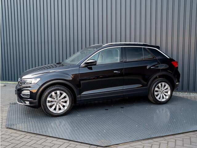 Volkswagen T-Roc 1.5 TSI 150Pk DSG Style | Camera | Stoelverwarming | Adapt. Cr. | Lane Assist | Prijs Rijklaar!!
