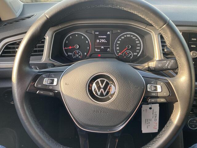 Volkswagen T-Roc 1.0TSI/110PK Style · Camera + Parkeersensoren · Apple/Android Car Play · Stoelverwarming · Lane assist ·