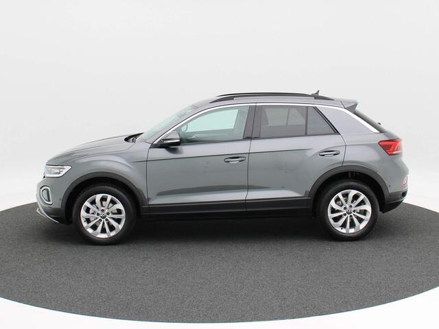 Volkswagen T-Roc 1.5 TSi 150 Pk Automaat Oranje Edition | IQ Full LED | Camera | Carplay | Privacy Glass | Parkeersensoren | DAB | ECC | 17 Inch | 10.651 Km!!
