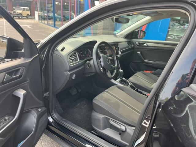 Volkswagen T-Roc 1.5 TSi 150pk Automaat Navi Carplay Airco bj2021