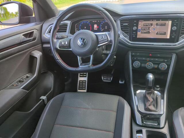 Volkswagen T-Roc 1.5 TSI Sport Business R / AUTOMAAT/ PARK. SENSOREN + CAMERA/ ADAPT. CRUISE/ PANO/ NAVI/ DAB/ APP-CONNECT/ RIJ-MODI