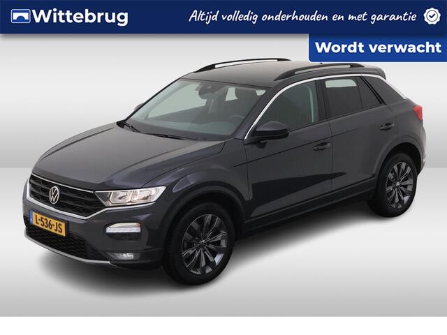 Volkswagen T-Roc 1.0 TSI Style / ADAPT. CRUISE/ CLIMA/ PARK. SENSOREN/ BLUETOOTH/ DAB/ NAVI