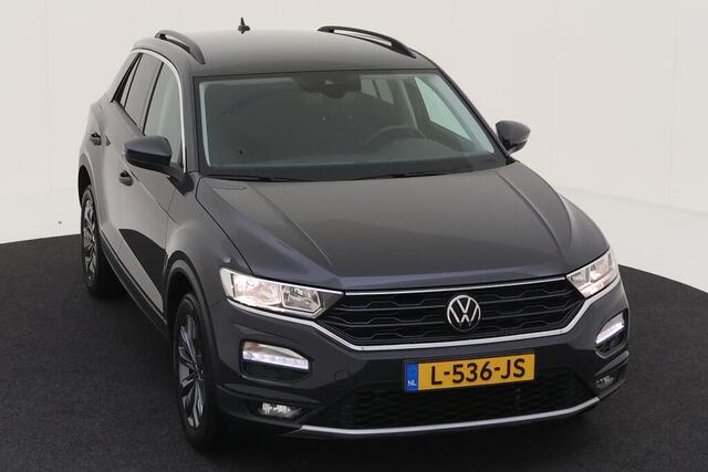 Volkswagen T-Roc 1.0 TSI Style / ADAPT. CRUISE/ CLIMA/ PARK. SENSOREN/ BLUETOOTH/ DAB/ NAVI