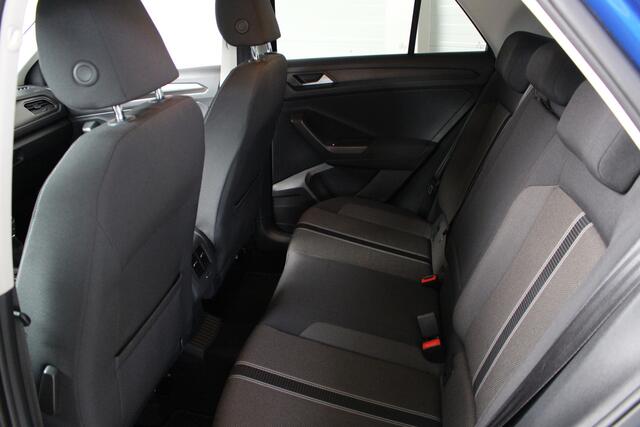 Volkswagen T-Roc 1.0 TSI Style Business Achteruitrijcamera | Climate Control | Active Info Display |