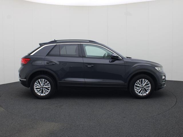 Volkswagen T-Roc 1.0TSI/110PK Style · Camera + Parkeersensoren · Apple/Android Car Play · Stoelverwarming · Lane assist ·