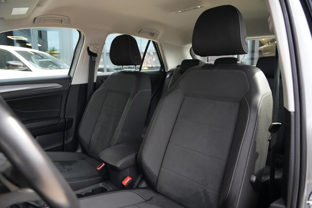 Volkswagen T-Roc 1.5 TSI Life 150pk Stoelverwarming/Navigatie/Camera
