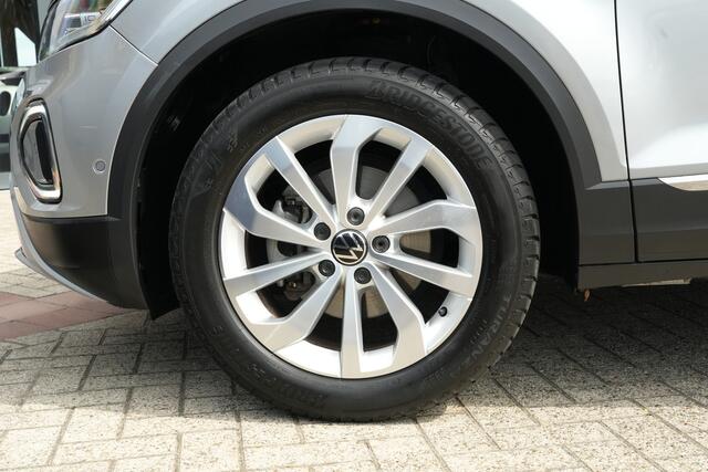 Volkswagen T-Roc 1.5 TSI Life 150pk Stoelverwarming/Navigatie/Camera