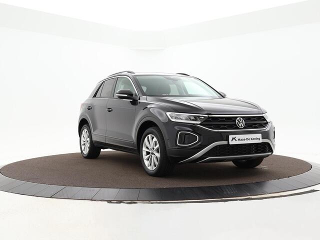 Volkswagen T-Roc 1.5 TSI 150pk DSG Life Edition · Camera · Side Assist · Parkeerassistent · Keyless · ACC · Apple/Android Car Play · 17"Velgen · 06-08-2028 of 100.000km