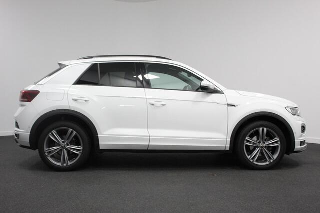 Volkswagen T-Roc 1.5 TSI 150pk R-Line Sport DSG | Navigatie | Climate Control | Camera | Virtual Cockpit | Elektrische achterklep | DAB | Lane assist | Adaptive cruise control |