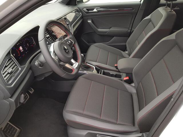 Volkswagen T-Roc 1.5 TSI 150pk R-Line Sport DSG | Navigatie | Climate Control | Camera | Virtual Cockpit | Elektrische achterklep | DAB | Lane assist | Adaptive cruise control |